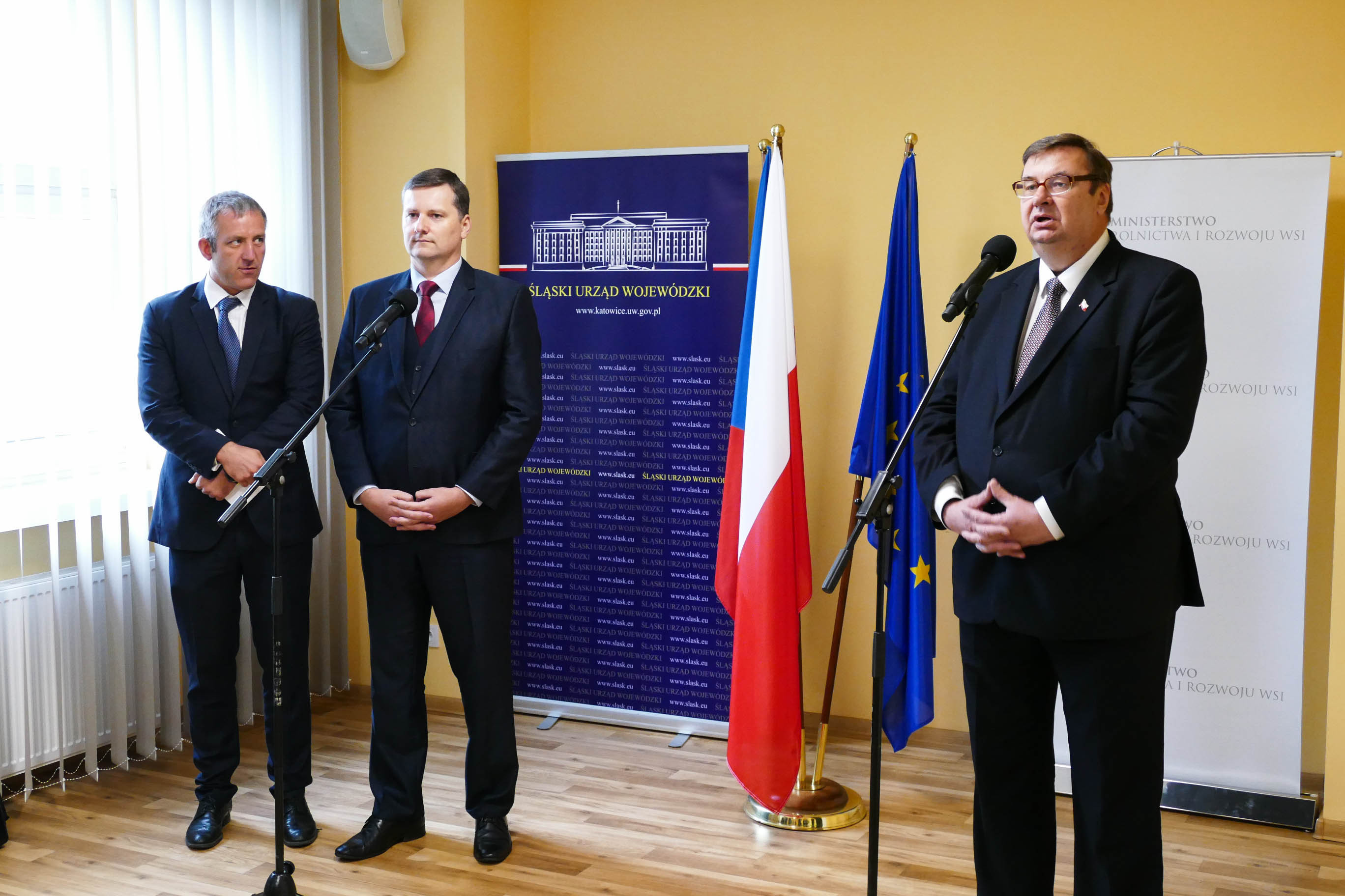Briefing prasowy dotyczący współpracy polsko-czeskiej w dziedzinie afrykańskiego pomoru świń/fot. B. Półrolnik