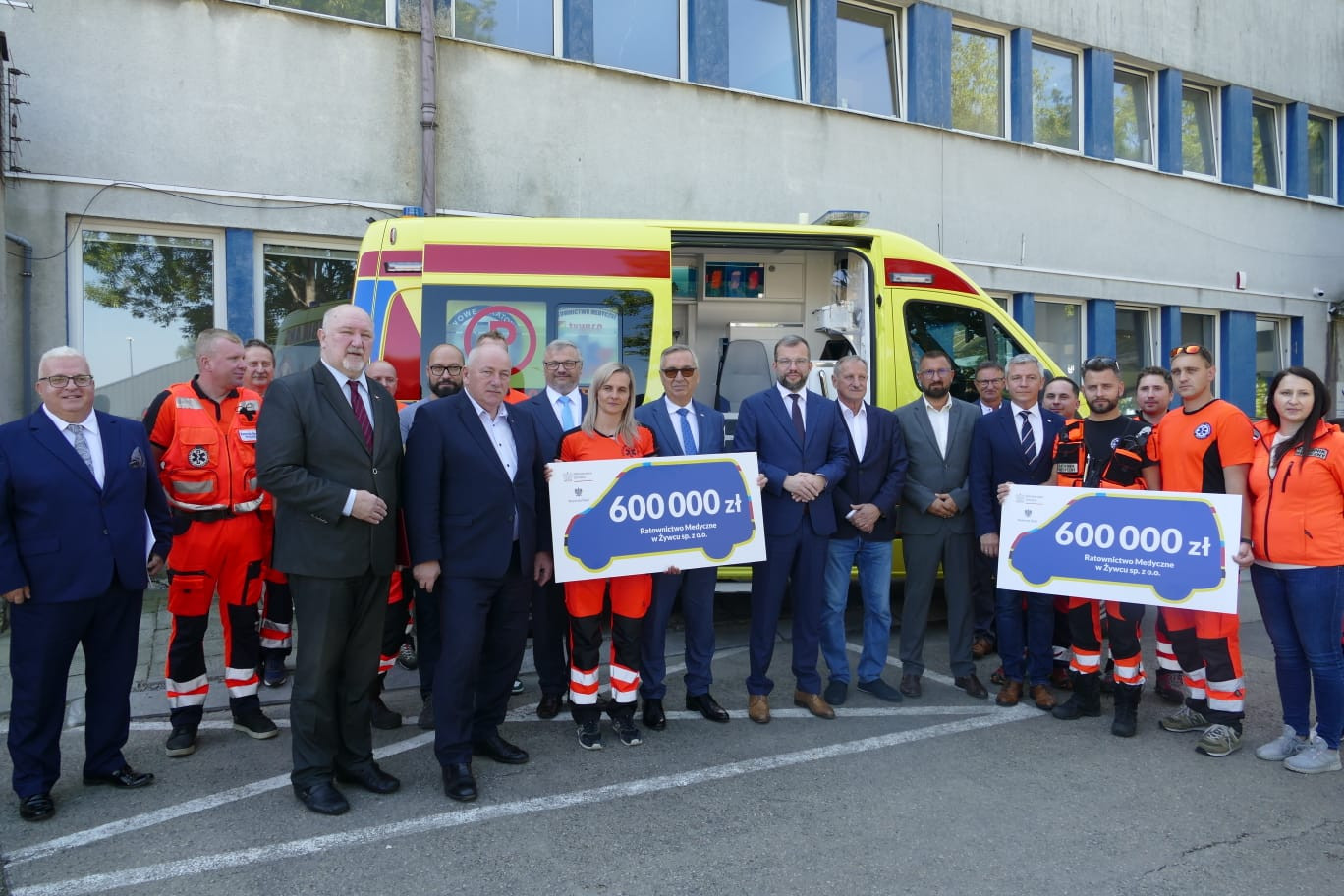  zakup ambulansów