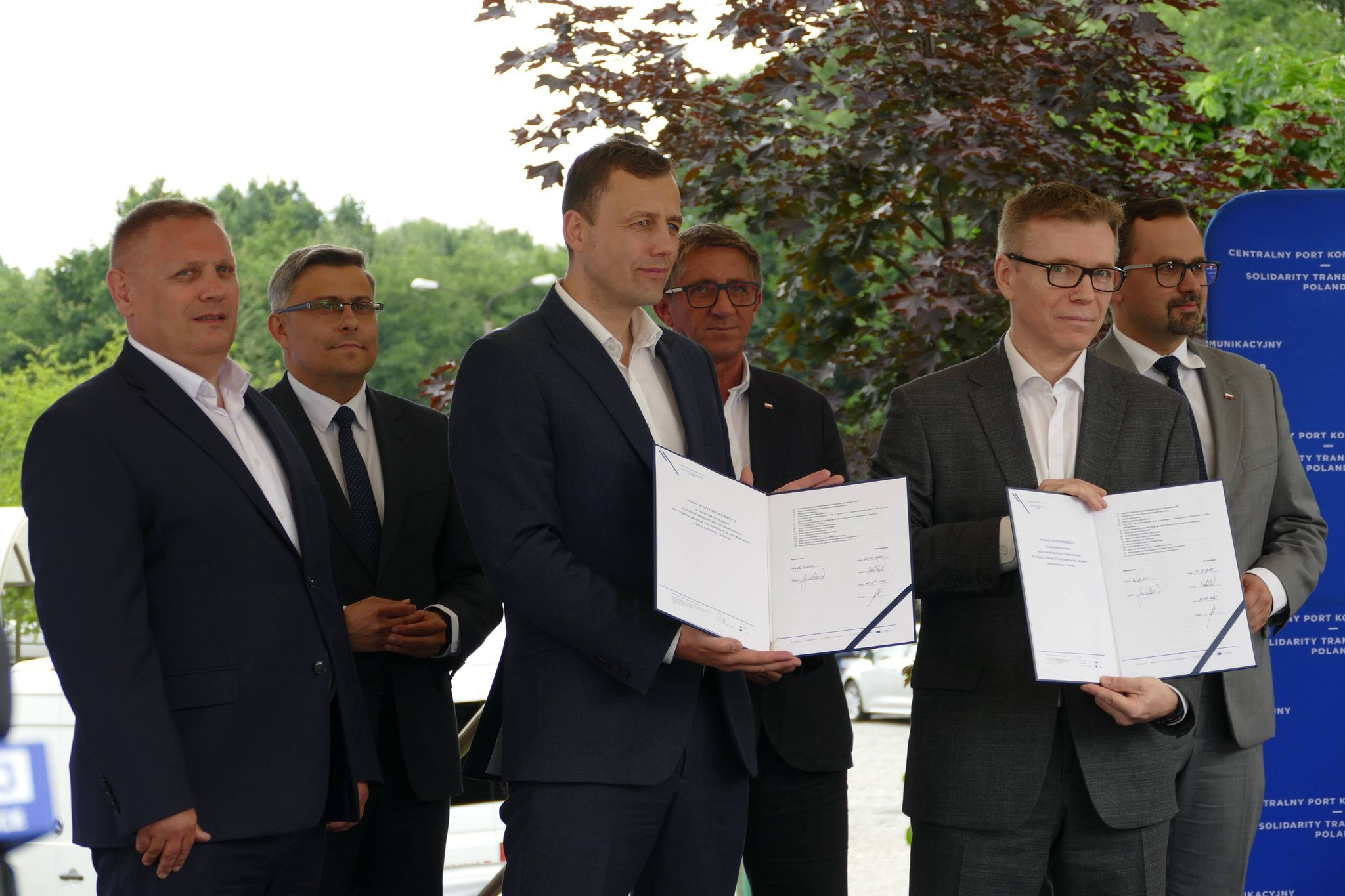 Uroczystość podpisania umowy na studium wykonalności dotyczące budowy polskiego odcinka nowej linii kolejowej między Katowicami i Ostrawą /fot. A. Kucharzewska/