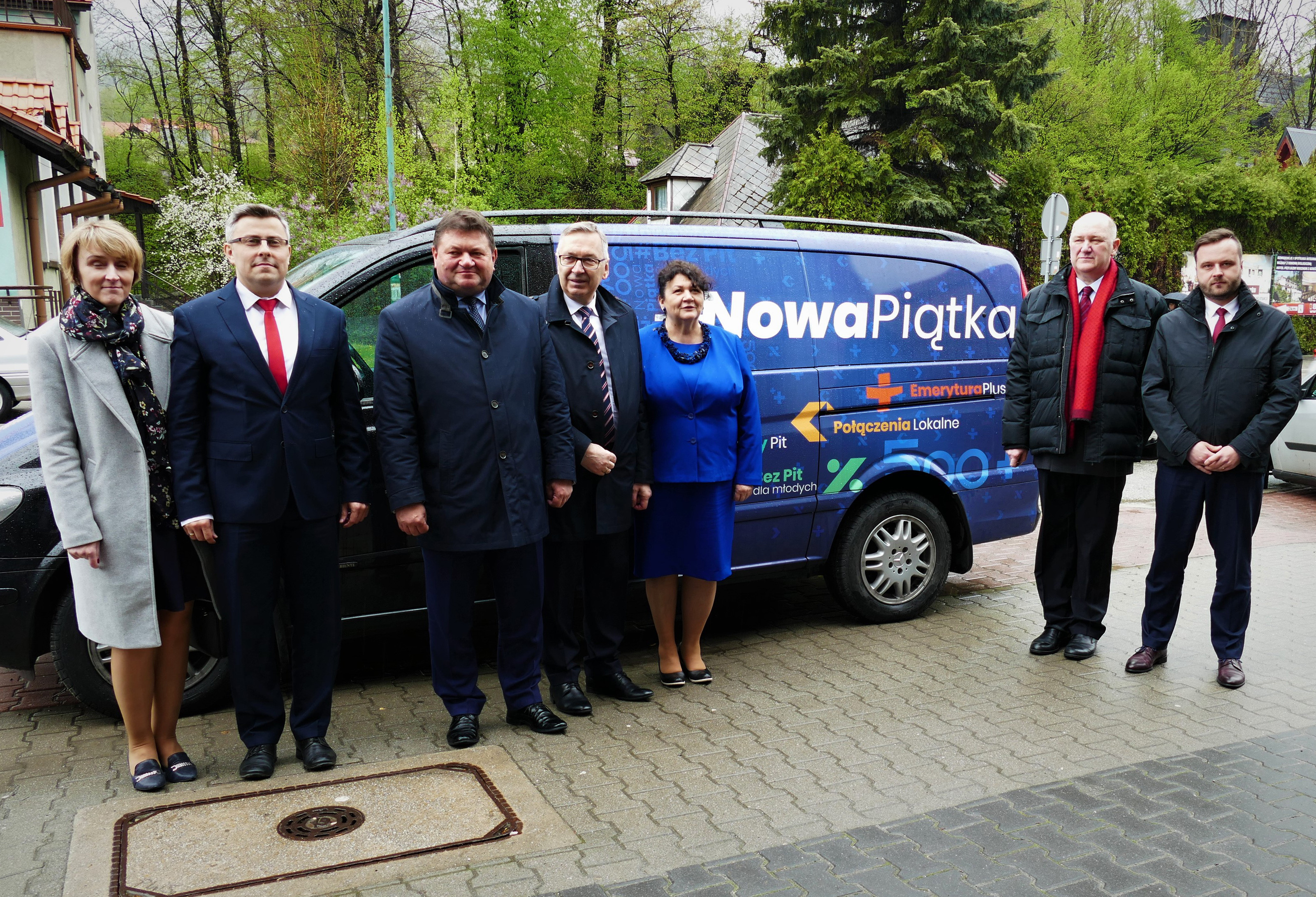 Busy nowej piątki odwiedziły wszystkie gminy w śląskim / fot. A. Księżnik/