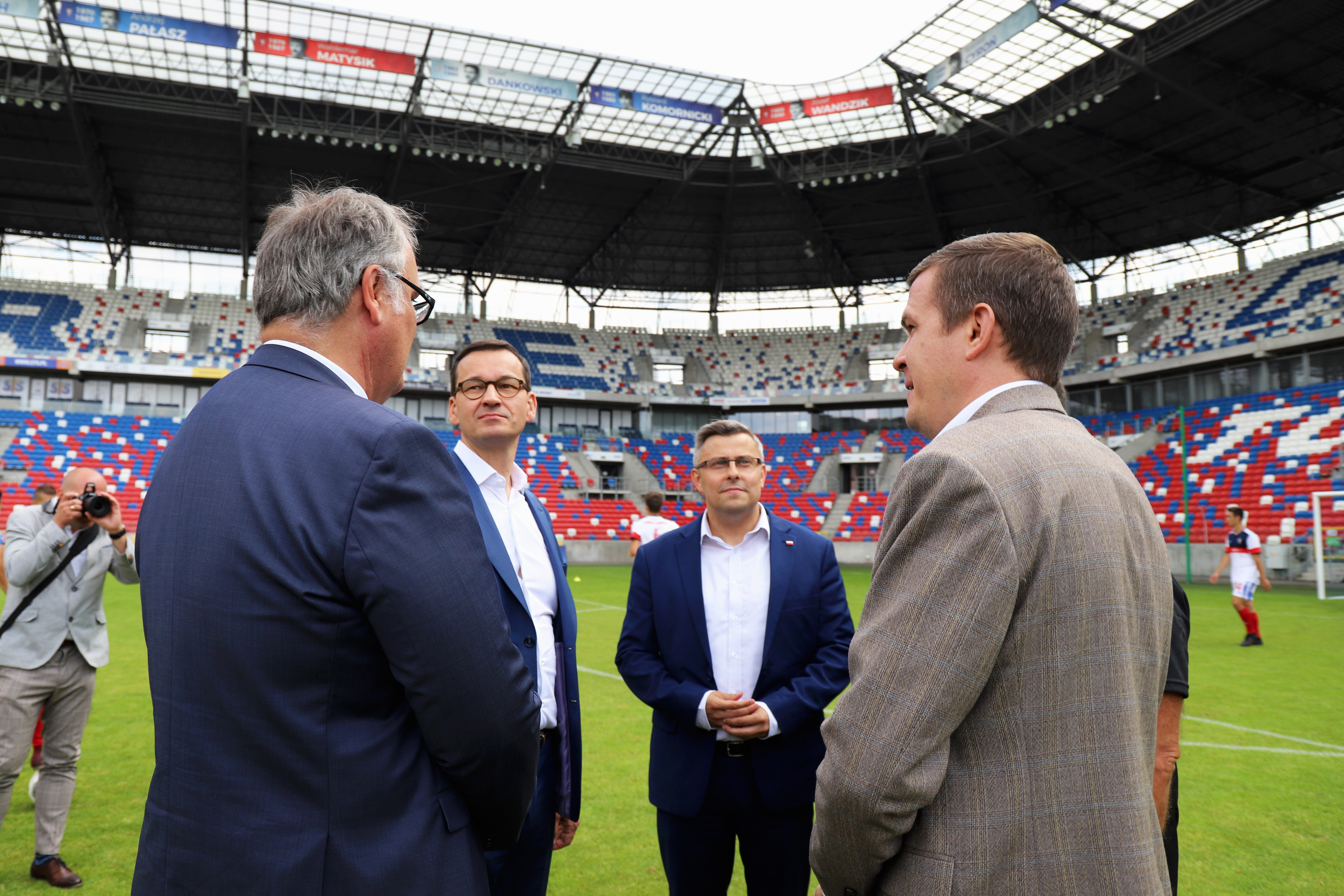 Wizyta premiera Mateusza Morawieckiego na Stadionie im. Ernesta Pohla w Zabrzu /fot. A. Księżnik/