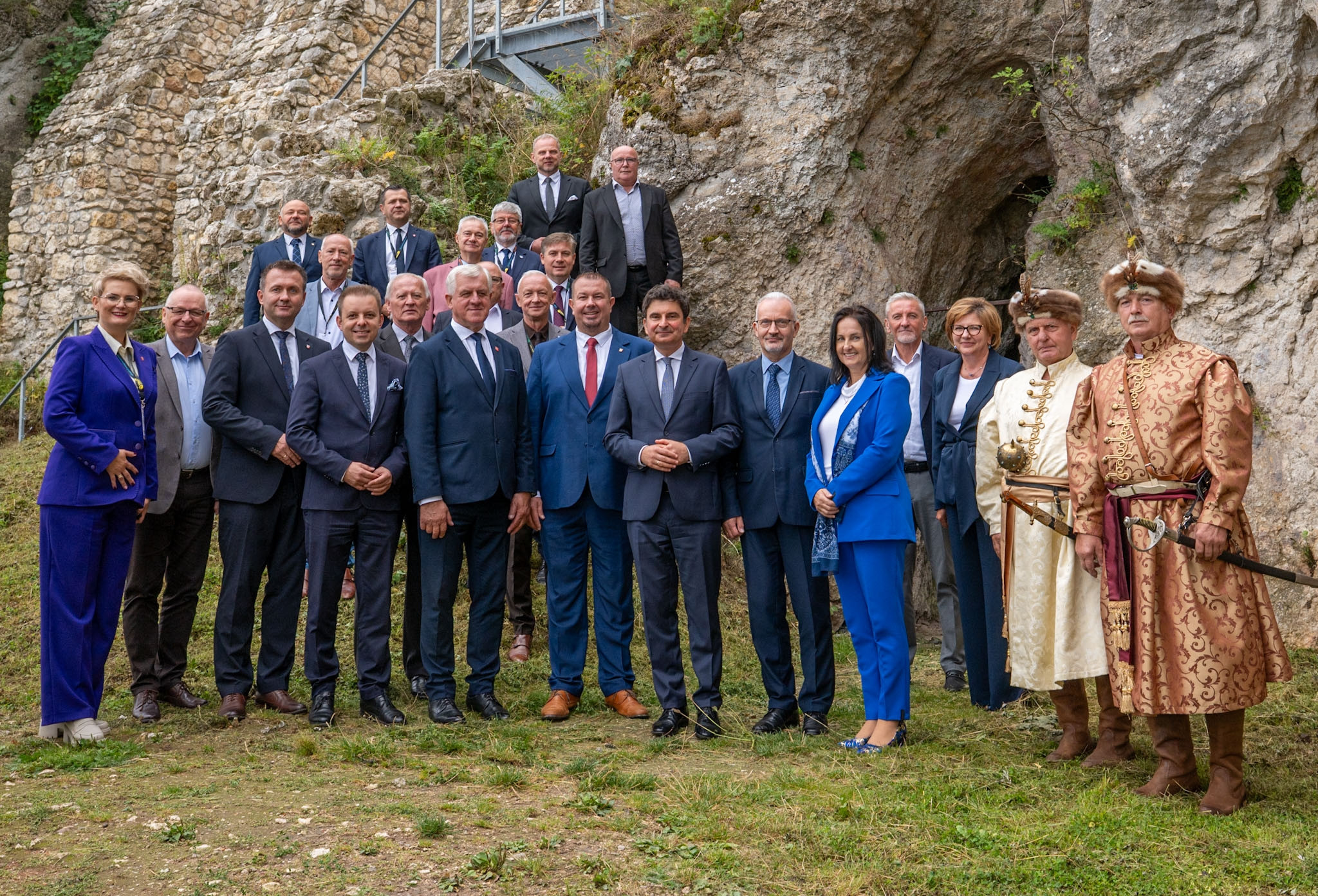 Zdjęcie grupowe uczestników konwentu.
