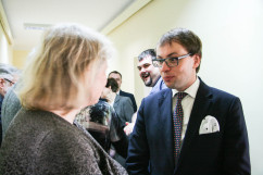 Fotogaleria zdjęć z otwarcia oddziału w Przychodni MSWiA w Częstochowie z udziałem wiceministra Krzysztofa Kozłowskiego i wicewojewody Roberta Magdziarza/foto: B. Półrolnik