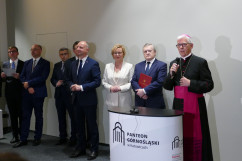 Otwarcie Panteonu Górnośląskiego - przemówienie arcybiskupa Wiktora Skworca /fot. A. Księżnik/
