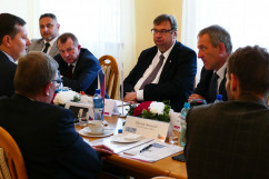 Spotkanie dotyczące współpracy polsko-czeskiej w dziedzinie afrykańskiego pomoru świń/fot. B. Półrolnik