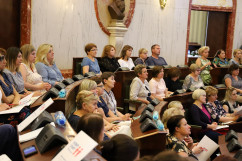 Galeria zdjęć z briefingu prasowego oraz spotkania nt. rządowego programu 