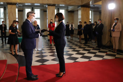 Wręczenie odznaczeń państwowym pracownikom służby zdrowia /fot. A. Księżnik/