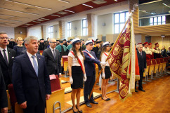 Galeria zdjęć z uroczystości wręczenia odznaczeń państwowych przez wicewojewodę Trepkę podczas Święta Uczelni Uniwersytetu Ekonomicznego /fot. K. Kamasiński/