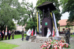 Zdjęcia z uroczystości w związku z 39. rocznicą strajku w tarnogórskim FAZOSie /fot. A. Karendał/