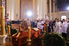 Galeria zdjęć z ostatniego pożegnania śp. abpa Szczepana Wesołego /fot. A. Karendał/