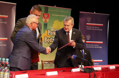 Galeria zdjęć z uroczystości podpisania umowy o współprowadzenie Teatru Dzieci Zagłębia oraz wizyty wicepremiera Glińskiego w ŚUW /fot. A. Karendał/