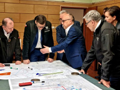 Uczestnicy obradują podczas sztabu kryzysowego w KWK Pniówek/fot. A. Kucharzewska