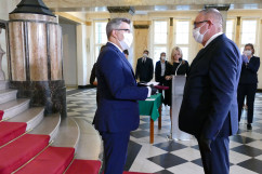 Wręczenie odznaczeń państwowym pracownikom służby zdrowia /fot. A. Księżnik/