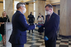 Wręczenie odznaczeń państwowym pracownikom służby zdrowia /fot. A. Księżnik/