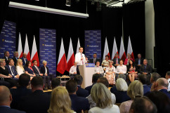 Zdjęcia z wizyty premiera Mateusza Morawieckiego w województwie śląskim - na Jasnej Górze, w CSRG w Bytomiu oraz w Katowicach /fot. A. Kucharzewska, A. Karendał/