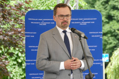 Uroczystość podpisania umowy na studium wykonalności dotyczące budowy polskiego odcinka nowej linii kolejowej między Katowicami i Ostrawą /fot. A. Kucharzewska/