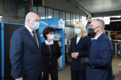 Wizyta wiceministra Rodziny, Pracy i Polityki Społecznej Stanisława Szweda oraz wicewojewody śląskiego Jana Chrząszcza w Pszczynie /fot. A. Księżnik/