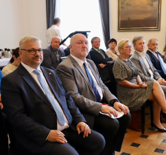 Podpisanie umów maluch+