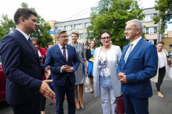 Galeria zdjęć ze spotkania z ministrem Jerzym Kwiecińskim w Orzeszu /fot. M. Makowiecki/