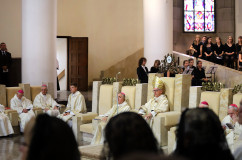 Galeria zdjęć z uroczystości święceń biskupich ks. prałata Grzegorza Olszowskiego w katowickiej katedrze Chrystusa Króla /fot. A. Karendał/