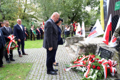 Zdjęcia z uroczystości w związku z 39. rocznicą strajku w tarnogórskim FAZOSie /fot. A. Karendał/