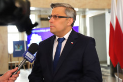 Konferencja prasowa podsumowująca wyniki naboru wniosków w ramach II edycji Programu Inwestycji Strategicznych - indywidualna wypowiedź Wojewody Śląskiego dla TVP Katowice /fot. A. Księżnik/