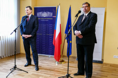 Spotkanie dotyczące współpracy polsko-czeskiej w dziedzinie afrykańskiego pomoru świń/fot. B. Półrolnik