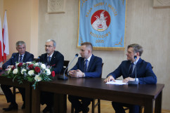Galeria zdjęć z wizyty ministra Jerzego Kwiecińskiego w Koziegłowach / foto: I. Matuszewska/