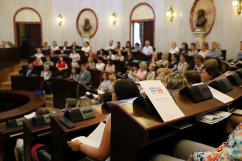 Galeria zdjęć z briefingu prasowego oraz spotkania nt. rządowego programu 