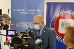 Briefing prasowy dotyczący nowoczesnego systemu sekwencjonowania genomu koronowirusa SARS-CoV-2 /fot. B. Szwedowski/