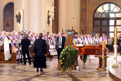 Galeria zdjęć z ostatniego pożegnania śp. abpa Szczepana Wesołego /fot. A. Karendał/