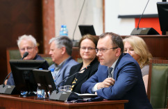 Galeria zdjęć z konferencji nt. Pomników Historii w Sali Sejmu Śląskiego /fot. A. Karendał/