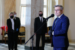 Wręczenie odznaczeń państwowym pracownikom służby zdrowia /fot. A. Księżnik/