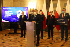 Konferencja prasowa dotycząca Programu Inwestycji Strategicznych - przemówienie Wojewody Śląskiego /fot. A. Księżnik/