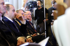 Galeria zdjęć z prezentacji Programu dla Śląska  oraz podpisania umowy w ramach programu Mieszkanie Plus w Śląskim Urzędzie Wojewódzkim /fot. A. Karendał/