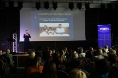 Konferencja poświęcona uzależnieniu od internetu i urządzeń elektronicznych wśród dzieci i młodzieży /fot. B. Półrolnik/