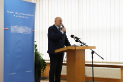 Uroczystość wręczenia symbolicznych promes w ramach RFRD/fot. K. Szczepanek/ - I wicewojewoda Jan Chrząszcz podczas przemówienia.