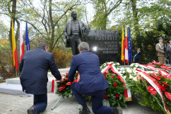 W Warszawie odsłonieto pomnik Wojciecha Korfantego /fot. A.Kucharzewska/