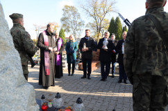 Fotogaleria z odwiedzin cmentarzy i mogił w przededniu Wszystkich Świętych/fot. I. Matuszewska