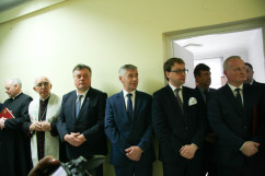 Fotogaleria zdjęć z otwarcia oddziału w Przychodni MSWiA w Częstochowie z udziałem wiceministra Krzysztofa Kozłowskiego i wicewojewody Roberta Magdziarza/foto: B. Półrolnik