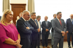 Podpisanie umów na wymianę akceleratora i zakup karetek dla województwa śląskiego /fot. B. Szwedowski/