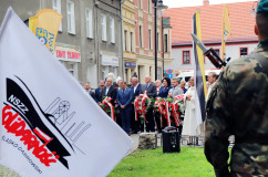 Zdjęcia z uroczystości w związku z 39. rocznicą strajku w tarnogórskim FAZOSie /fot. A. Karendał/