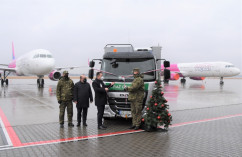 Przekazanie ambulansu pirotechnicznego Straży Granicznej /fot. Śląski Oddział Straży Granicznej/