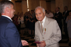 Fotogaleria z uroczystości wręczenia odznaczeń w Westybulu Śląskiego Urzędu Wojewódzkiego w Katowicach / zdjęcia: I. Matuszewska