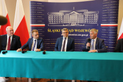 Galeria zdjęć z briefingu prasowego z udziałem nowego wicewojewody Piotra Kołodziejczyka /fot. A. Księżnik/
