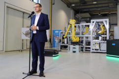 Wizyta premiera Mateusza Morawieckiego w firmie AIUT w Gliwicach /fot. A. Księżnik/