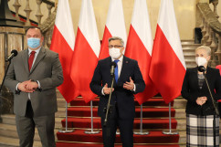 Konferencja prasowa dot. Rządowego Funduszu Polski Ład - przemówienie Wojewody Śląskiego /fot. A. Księżnik/