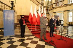 Konferencja prasowa dot. Rządowego Funduszu Polski Ład - przemówienie Marszałka Województwa Śląskiego /fot. A. Księżnik/