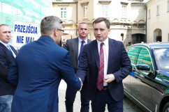 Zdjęcia z wizyty premiera Mateusza Morawieckiego w województwie śląskim - na Jasnej Górze, w CSRG w Bytomiu oraz w Katowicach /fot. A. Kucharzewska, A. Karendał/