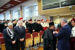 Galeria zdjęć z uroczystości wręczenia odznaczeń państwowych przez wicewojewodę Trepkę podczas Święta Uczelni Uniwersytetu Ekonomicznego /fot. K. Kamasiński/
